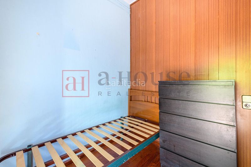Foto ee0902d3-77a0-4f7d-ae77-6a9b52960851. Pis a La Salut Barcelona