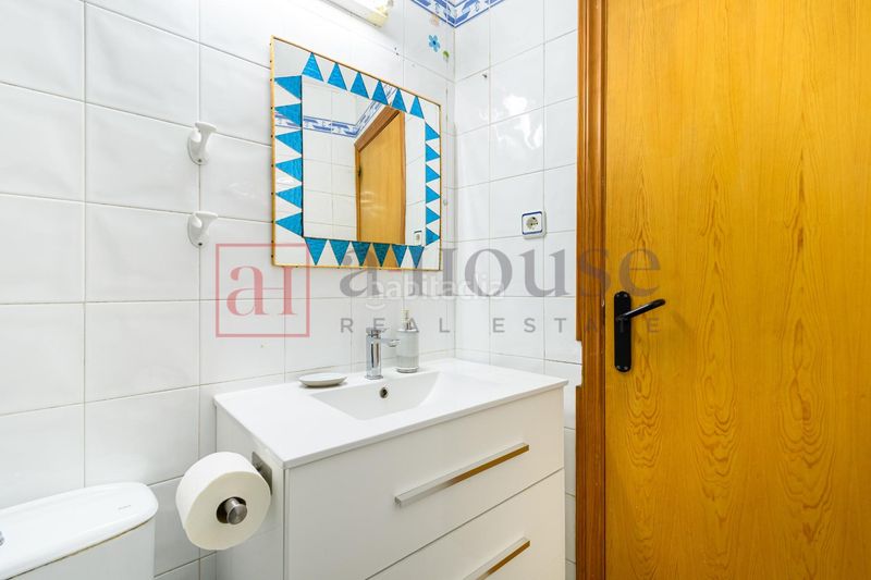 Foto 51a461c1-0b39-48ac-bd92-e2225958ad9d. Pis a St. Pere - Sta. Caterina - El Born Barcelona