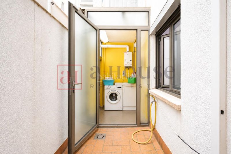 Foto 7edd4958-f7c9-4db5-9b63-086e3de95e84. Pis amb calefacció aparcament a L´Antiga Esquerra de l´Eixample Barcelona