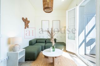 Flat  Gran via de les corts catalanes. Piso de 5 habitaciones con doble orientación a pocos metros de p