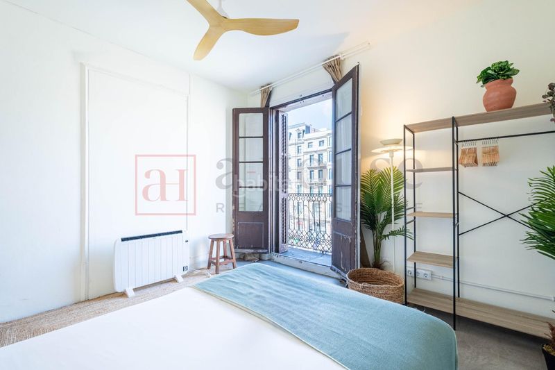 Foto a9c87f22-748a-4715-a617-16d370f2cd22. Pis a Dreta de l´Eixample Barcelona