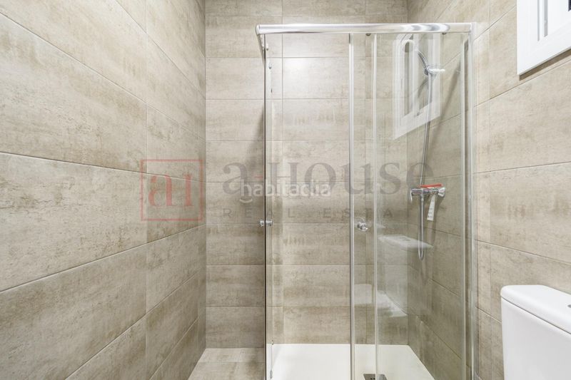 Foto 0cf6e83b-cbff-4195-8f03-0e01da65e021. Pis a El Clot Barcelona