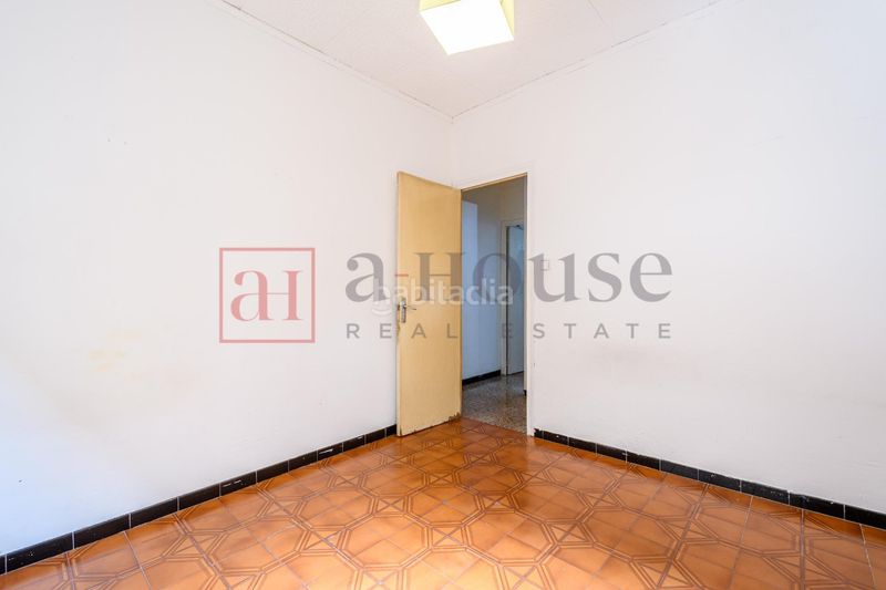 Foto f3c28f47-5763-49ee-8059-be9611ddfa0d. Pis a Vila de Gràcia Barcelona
