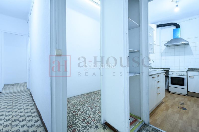 Foto 1bd7e643-af15-47e0-9ae8-42245d022c37. Pis amb calefacció a La Nova Esquerra de l´Eixample Barcelona