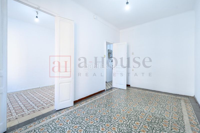 Foto b9fa26b9-93f7-4546-b9e0-06347b4c6c4f. Pis amb calefacció a La Nova Esquerra de l´Eixample Barcelona
