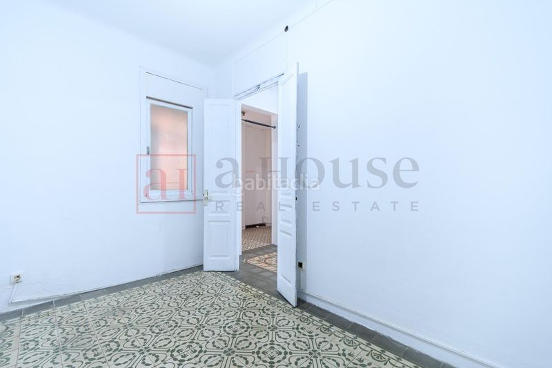 Foto e8ae5ce0-79a6-4544-a6da-8f2146c493f3. Pis amb calefacció a La Nova Esquerra de l´Eixample Barcelona
