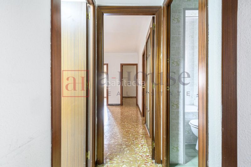 Foto 0e879827-2a1a-4af8-b858-d48a11d55b6a. Pis amb calefacció a El Camp de l´Arpa del Clot Barcelona