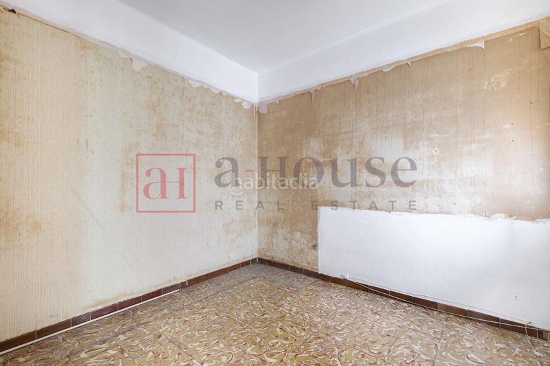 Foto dd7ec0e6-7e02-4694-8c7f-2faa7cb63547. Pis amb calefacció a El Camp de l´Arpa del Clot Barcelona