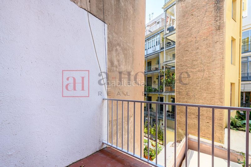 Foto ceb4aa81-c9a1-4eb1-a8b2-669c65eebb52. Pis amb calefacció a Dreta de l´Eixample Barcelona