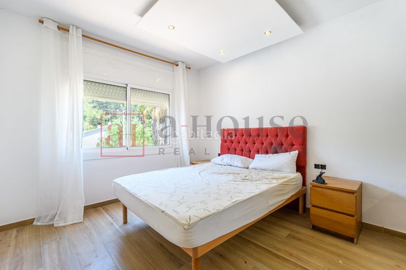 Foto 4807fe53-212d-47ef-bf2b-2eb47163856d. Casa amb piscina a Olivella