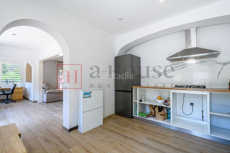 Foto a9d487e9-01ca-40e5-a1c2-9ac6eb482a1d. Casa amb piscina a Olivella