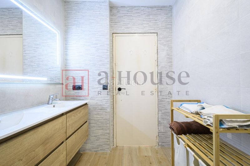 Foto b9f8442b-ccbc-484c-a41c-e1b883e1eae9. Casa amb piscina a Olivella