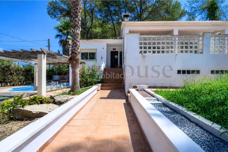 Foto dd43018b-e5d3-4390-9ea2-44f1aa7080b5. Casa amb piscina a Olivella