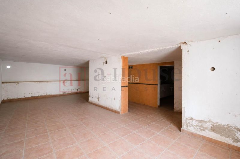 Foto e09e3a84-45bf-42d4-b9c9-0112528337be. Casa amb piscina a Olivella