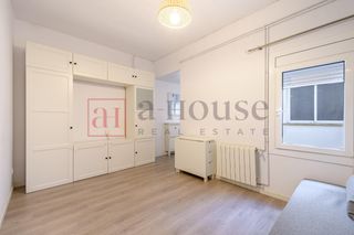 Pis  Carrer carrer sant eusebi. Piso listo para entrar a vivir con balcón en sant gervasi  galva