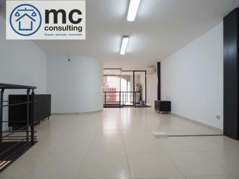 Foto d1008452-0ba8-42e1-bf0e-ebd5e592ef5d. Alquiler local comercial local centro zona porxada portalet en Granollers