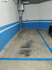 Miete Autoparkplatz  Carrer consell de cent. Alquiler de plaza de parking en la calle consell de cent con cas