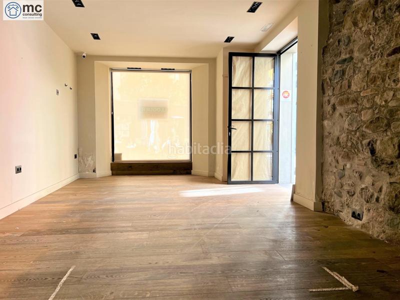 Foto f4b99d56-8a41-43ae-bd1e-72adb8a4db9f. Alquiler local comercial oportunitat en Centre Granollers