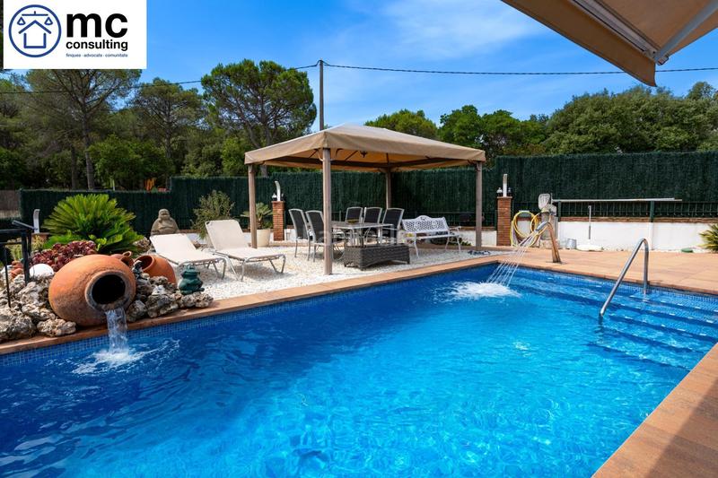 Foto 787f370c-28f3-46d3-b1f1-dadcf6f312f2. Chalet avec chauffage parking piscine dans Ametlla del Vallès (L´)