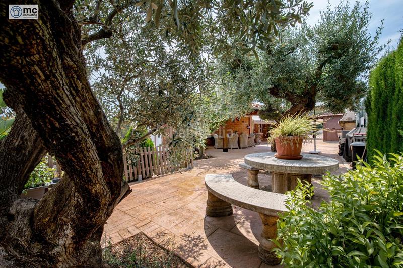 Foto 95f3f1f9-346d-4cce-b38d-689d3de8e60f. Chalet avec chauffage parking piscine dans Ametlla del Vallès (L´)