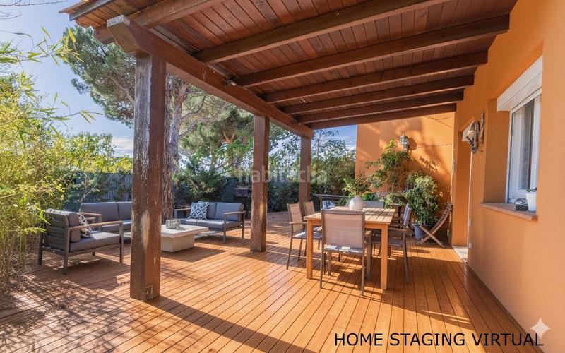 Foto 28b1a9f7-7916-424f-b3d8-21e8e9fe2c3c. Maison avec parking dans Cabrils