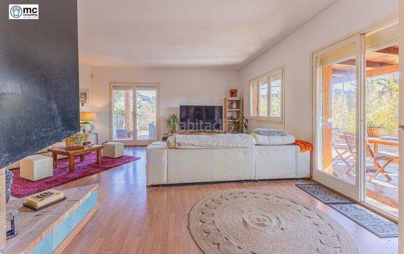 Foto a492b966-6d1c-49db-95bf-9ae11ee71329. Maison avec parking dans Cabrils