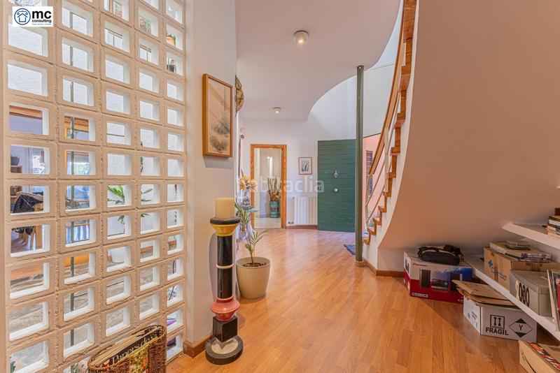 Foto ea89318c-f88a-4294-88ee-158c12b0af06. Maison avec parking dans Cabrils