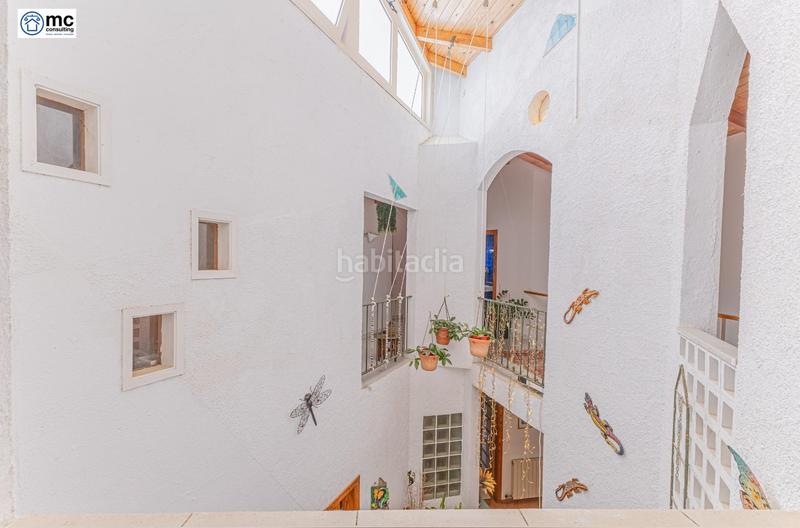 Foto ec1b0c6a-5f7a-40f4-a3a9-ba6e05c4d640. Maison avec parking dans Cabrils