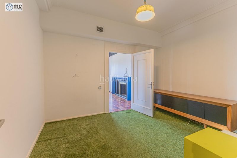 Foto 0167f0d1-959f-4b22-a997-a5ba8e986c40. Pis a Barri de les Corts Barcelona