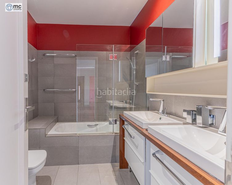 Foto a6e9d1ba-a162-4873-9004-0705e052c4ed. Pis a Barri de les Corts Barcelona