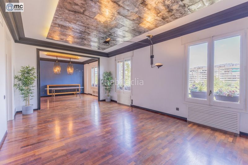 Foto b926bbd4-9906-4825-85df-82dbaeefef71. Pis a Barri de les Corts Barcelona