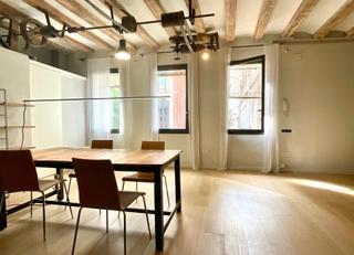 Miete Studiowohnung in Gòtic. Loft de diseño disponible.