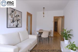 Flat in Baix Guinardó. Vivir aquí es como hacerlo en un ático, con la sensación de ampl