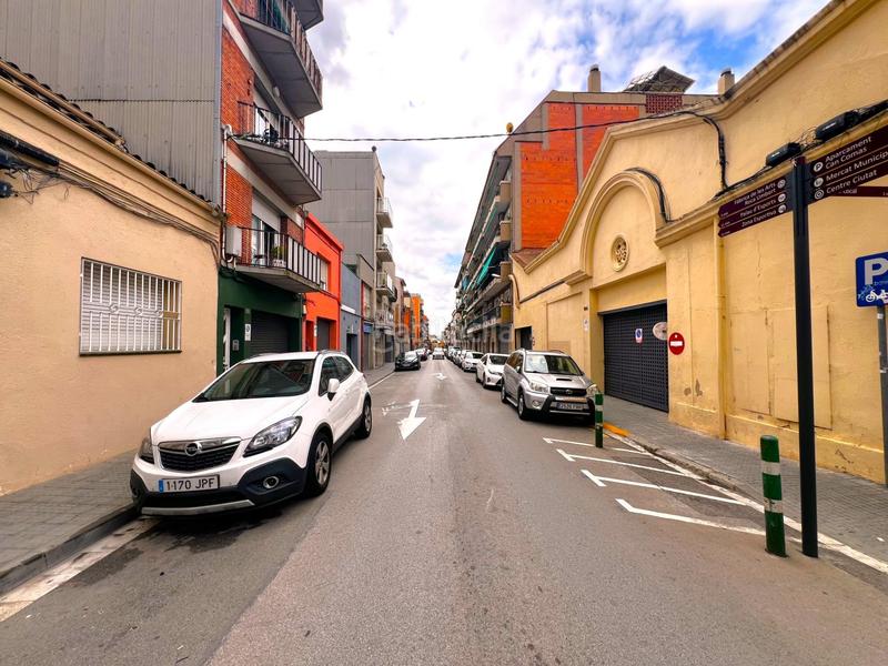 Foto 170b2c40-34aa-4f17-9b95-efa9d1a8a148. Location local commercial dans Sota el cami ral Granollers