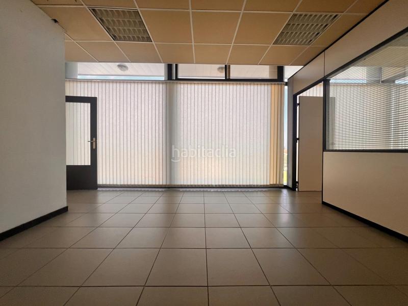 Foto 47c99953-d6a9-4099-ab1f-22df39867031. Lloguer local comercial a Ametlla del Vallès (L´)