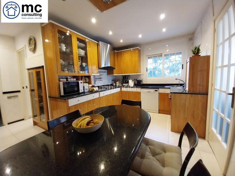 Foto 1811e65a-d143-419c-8586-50dcd6b8ee6d. Chalet avec chauffage parking piscine dans Canovelles