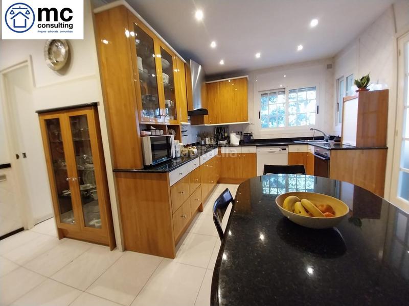 Foto 2e188ed4-f26a-4746-a929-cfd07fa53ca7. Chalet avec chauffage parking piscine dans Canovelles