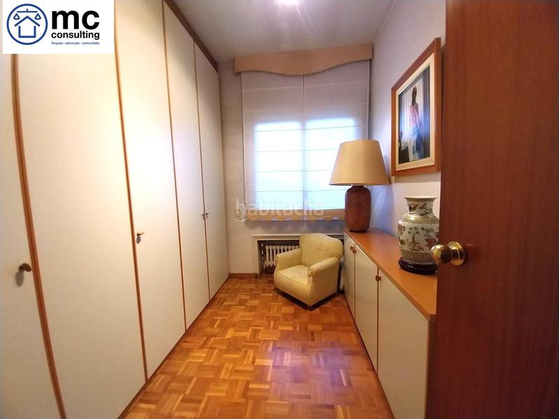 Foto 37e584be-d590-4004-8b8f-a0499acef792. Chalet avec chauffage parking piscine dans Canovelles