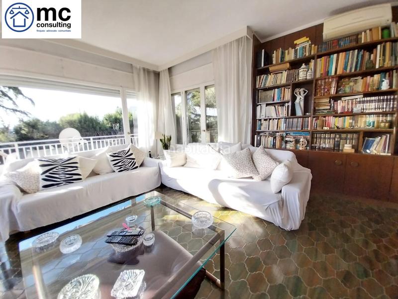 Foto 65d62f8a-4613-4127-8794-015ff49491e7. Chalet avec chauffage parking piscine dans Canovelles