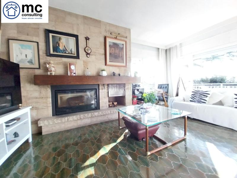 Foto a3cf905e-3550-4d3f-87b6-30f001558631. Chalet avec chauffage parking piscine dans Canovelles