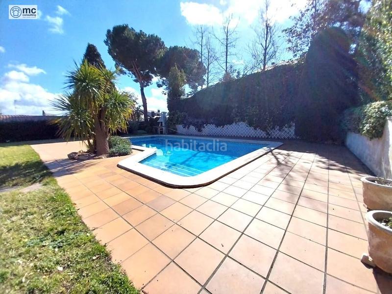 Foto 054d568a-a832-4c0b-97d2-f741253c5363. Chalet con riscaldamento parcheggio piscina in Canovelles