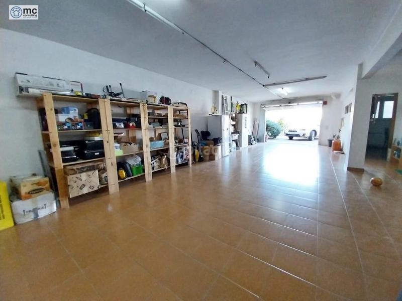 Foto 5b30f004-2a4e-428b-9d9d-9c325a7973ff. Chalet con riscaldamento parcheggio piscina in Canovelles