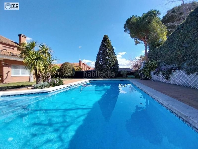 Foto 7a863902-56e9-439d-b6da-da253fd48094. Xalet amb calefacció aparcament piscina a Canovelles