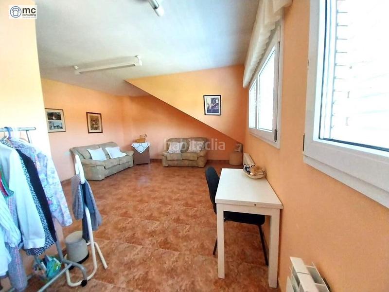 Foto 7f4abc31-ec39-4f8d-8b22-f5946eaa2410. Chalet con riscaldamento parcheggio piscina in Canovelles