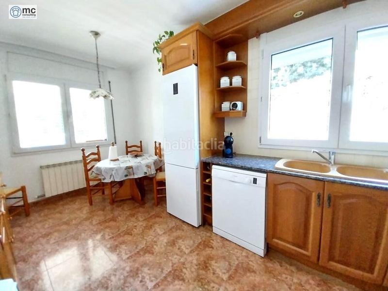 Foto c4b324f8-ca2f-49cd-aa08-fa791af7bfb5. Chalet con riscaldamento parcheggio piscina in Canovelles