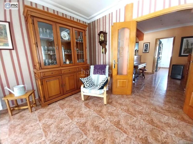 Foto f4de5e97-f2f4-4247-a24c-200af1d87384. Chalet con riscaldamento parcheggio piscina in Canovelles