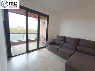 Rent Flat in El Poble Sec - Parc de Montjuïc. Piso de 3 haitacioes con terraza