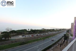 Pis  Joan d'austria. Acogedor piso en matar� en primera linea, zona lhavana  ideal pa