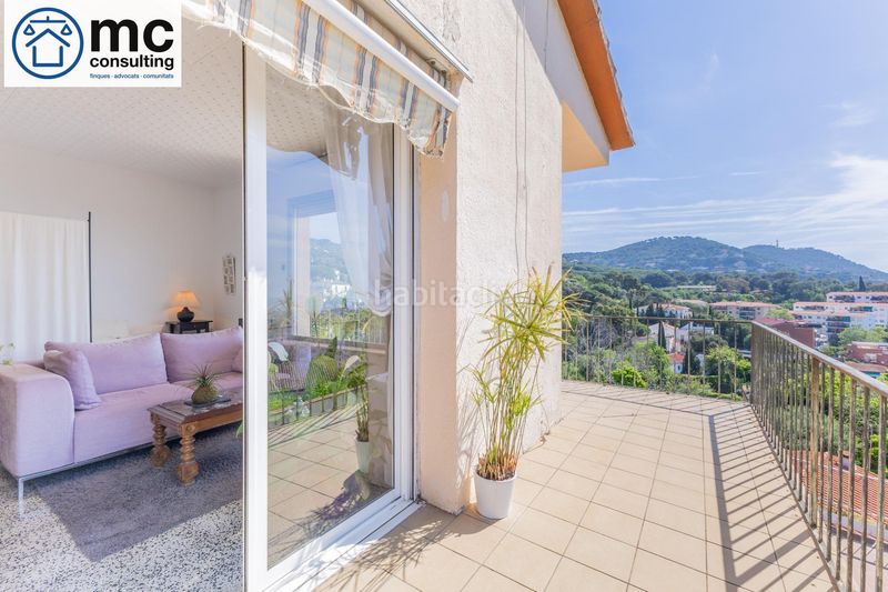 Foto 28bd6a84-919c-415c-b61c-10e5a8676069. Casa amb aparcament piscina a Cabrils