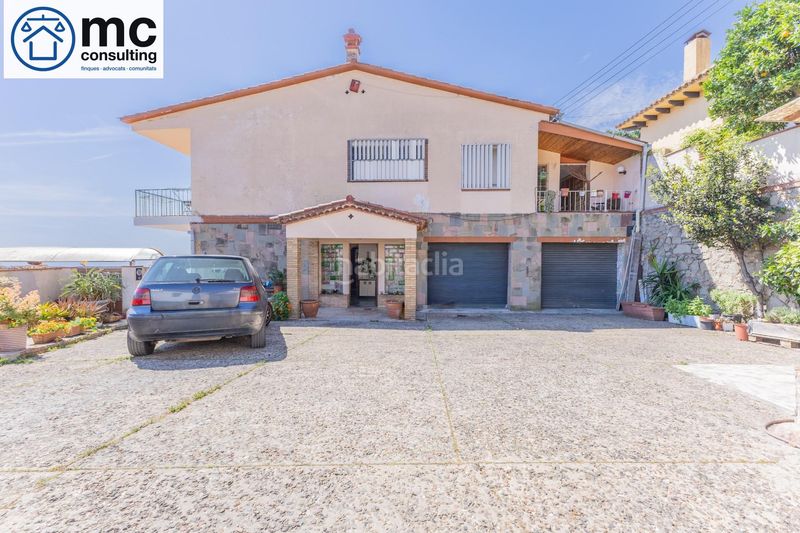 Foto a34b0ccc-28f5-4058-89ee-339ae322eb4e. Casa amb aparcament piscina a Cabrils